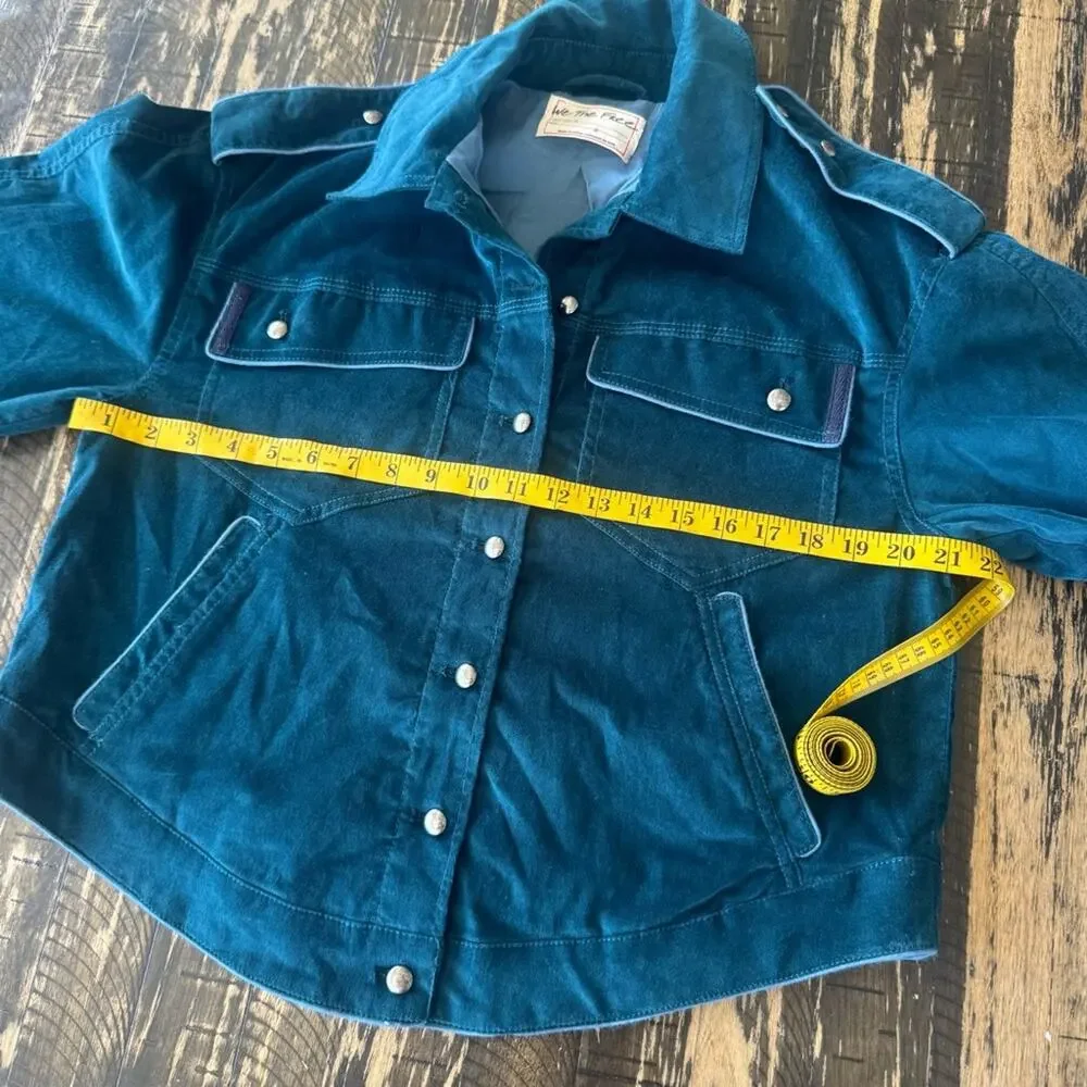 We The Free by FREE PEOPLE - Oversized Teal Corduroy Snap Jacket – Size SMALL